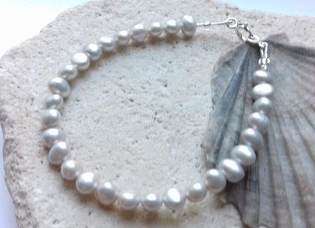 Pale Silver Freshwater Pearl Bracelet
