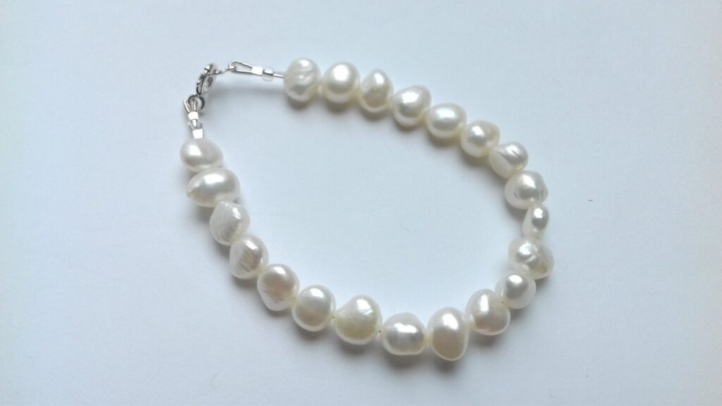 6-7mm White Pearl Bracelet | Athene Sholl Handmade Jewellery