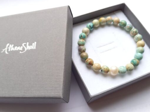 8mm Peruvian Turquoise Bracelet in a Grey Gift Box