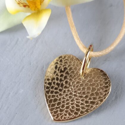 9ct recycled yellow gold heart necklace