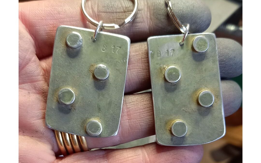 B17 Wing Keyrings