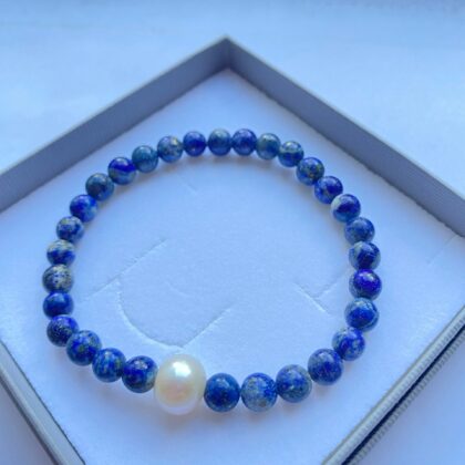 6mm lapis lazuli stretchy bracelet with pearl accent